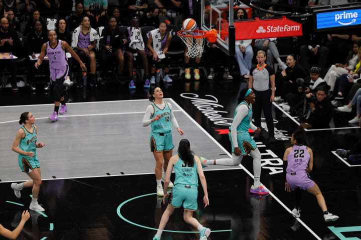 New York Liberty vs Golden State Valkyries